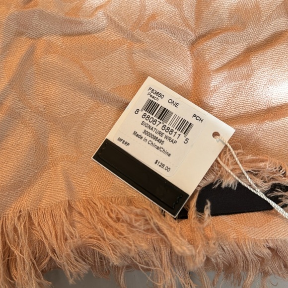 70%wool 30%silk - Picture 2 of 2